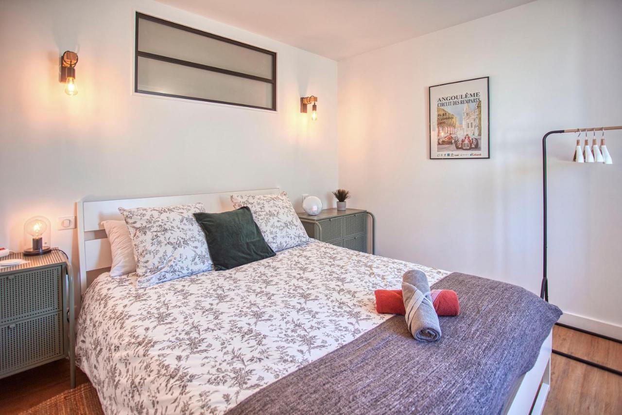Appartement Festival De La Bd A อองกูแลม ภายนอก รูปภาพ